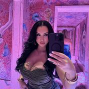 Linda, 28 years oldBartow, USA